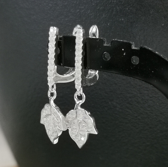 Leaf Earrings CZ Sterling Silver Leverback 🆕 - Picture 4 of 8